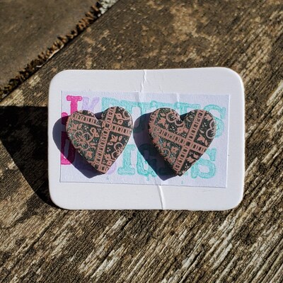Heart shaped wood stud earring, Floral quilt patterns - image4